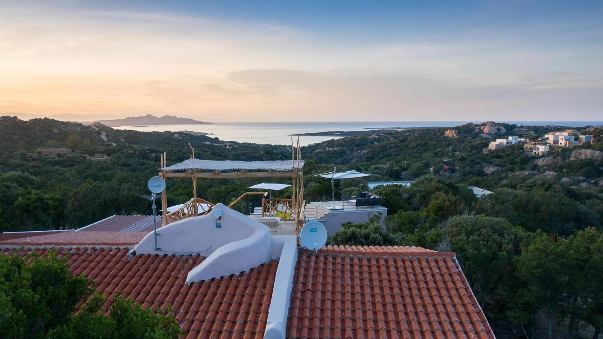 Villa Amira Porto Cervo Con Vista Mozzafiato Sul Mare,Piscina Privata,Wellness & Spa Liscia di Vacca